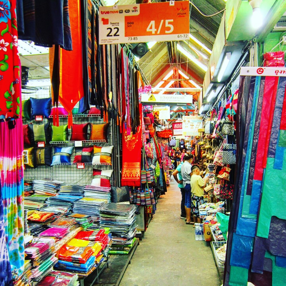 Chatuchak Market to go cashless by June
