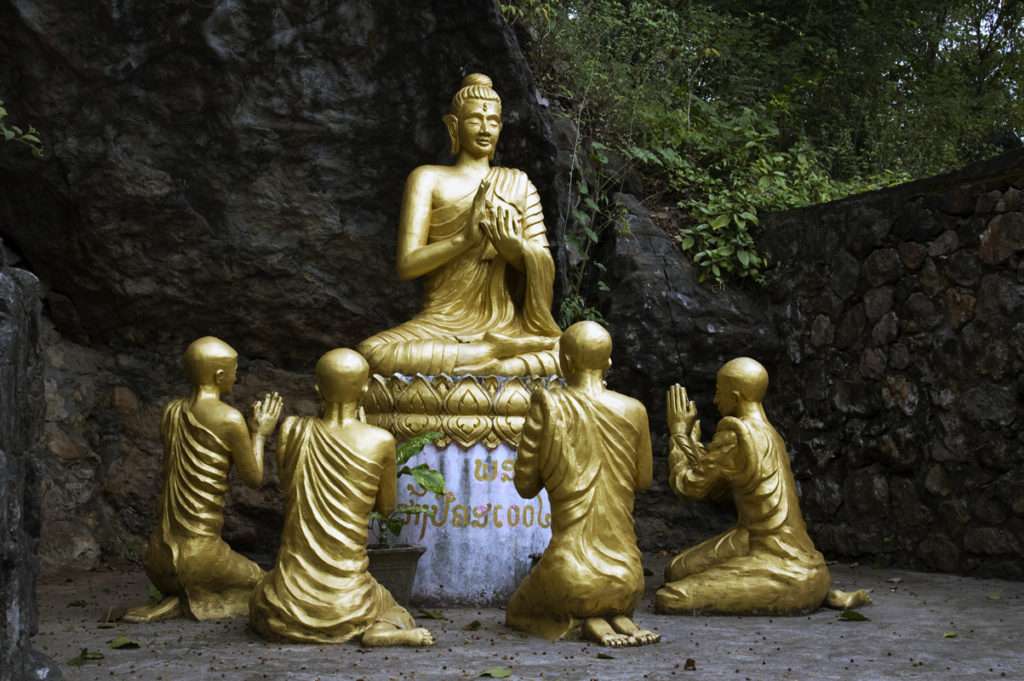 Respecting Buddha